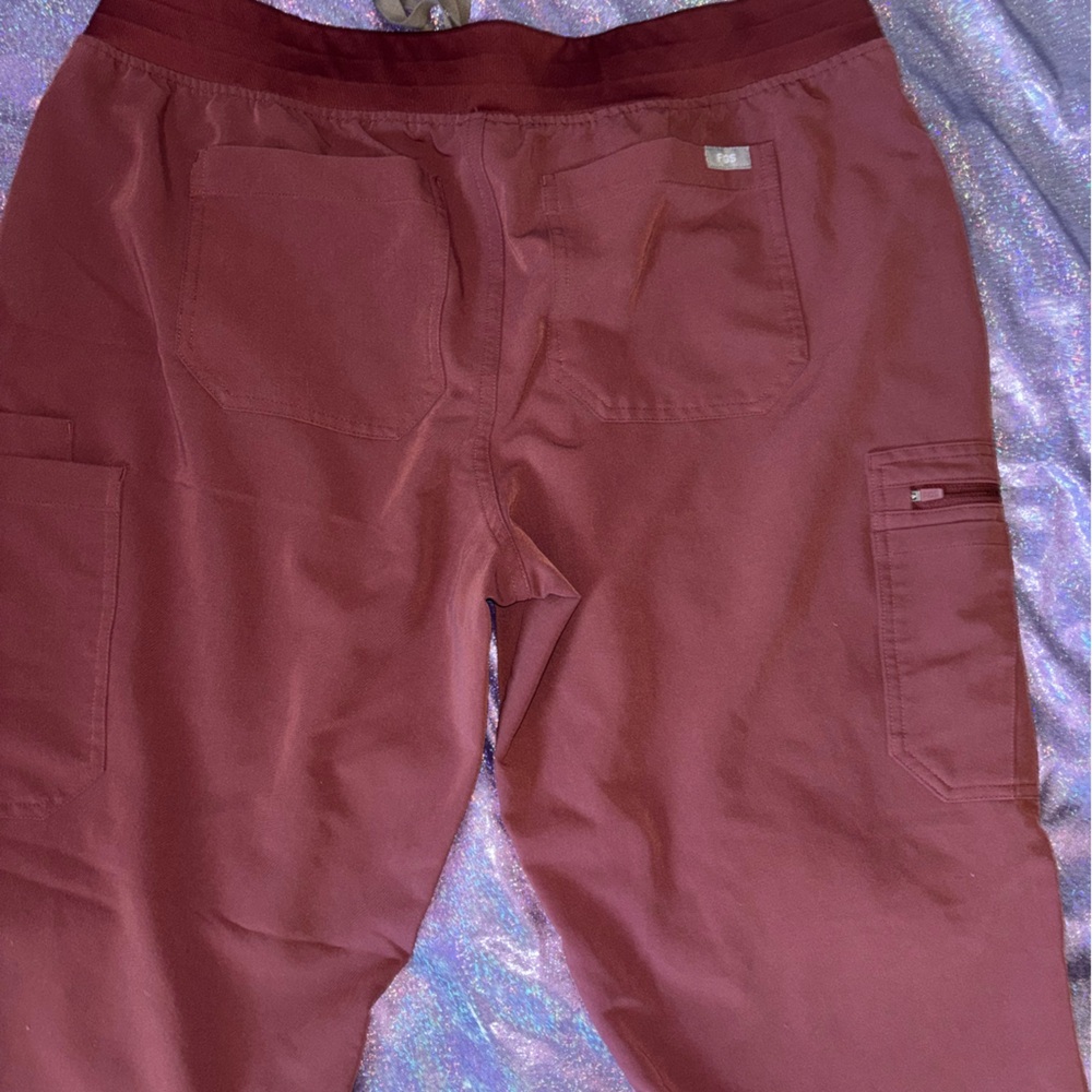 Figs Scrub Pants - Picture 7 of 9